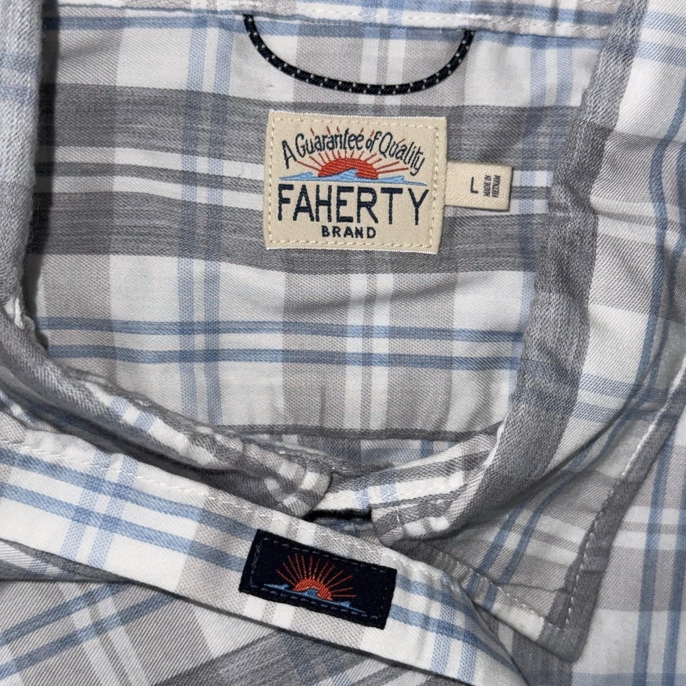 Faherty Movement Long Sleeve Button Down Shirt Men's L Blue Grey White Plaid